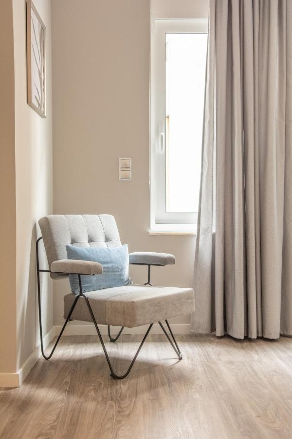 A14 Sunny & Chic 2Room Apartment Near Plaka & Parthenon Athen Exterior foto